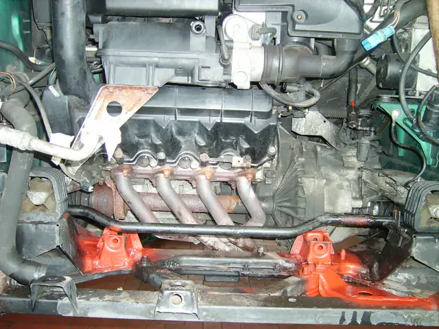 Fächerkrümmer an einem V8-Motor
