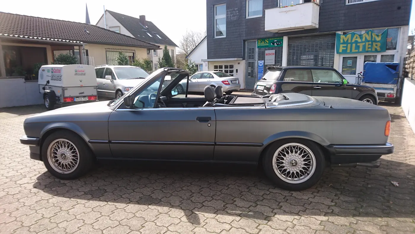 Die Werkstatt von E&S Autoservice in der Aulgasse 89 in Siegburg